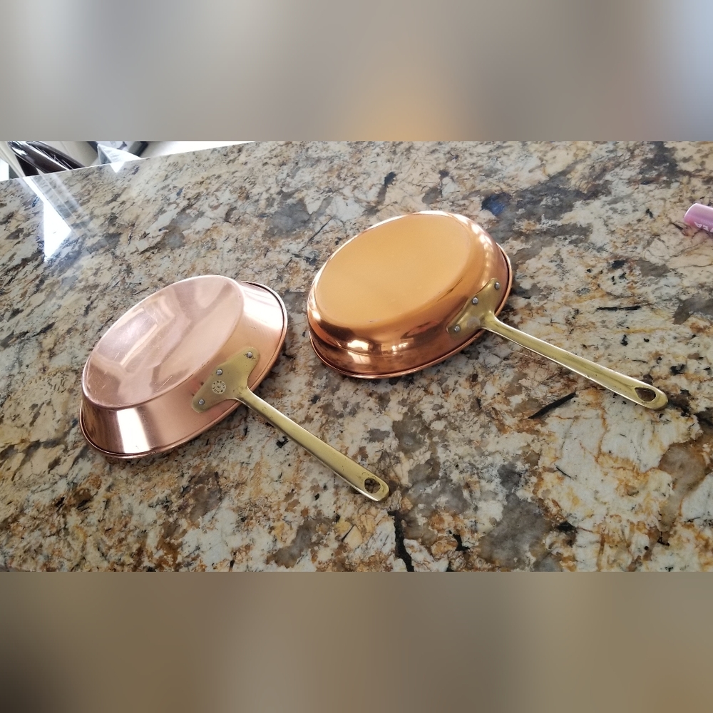 Copper frying pans
